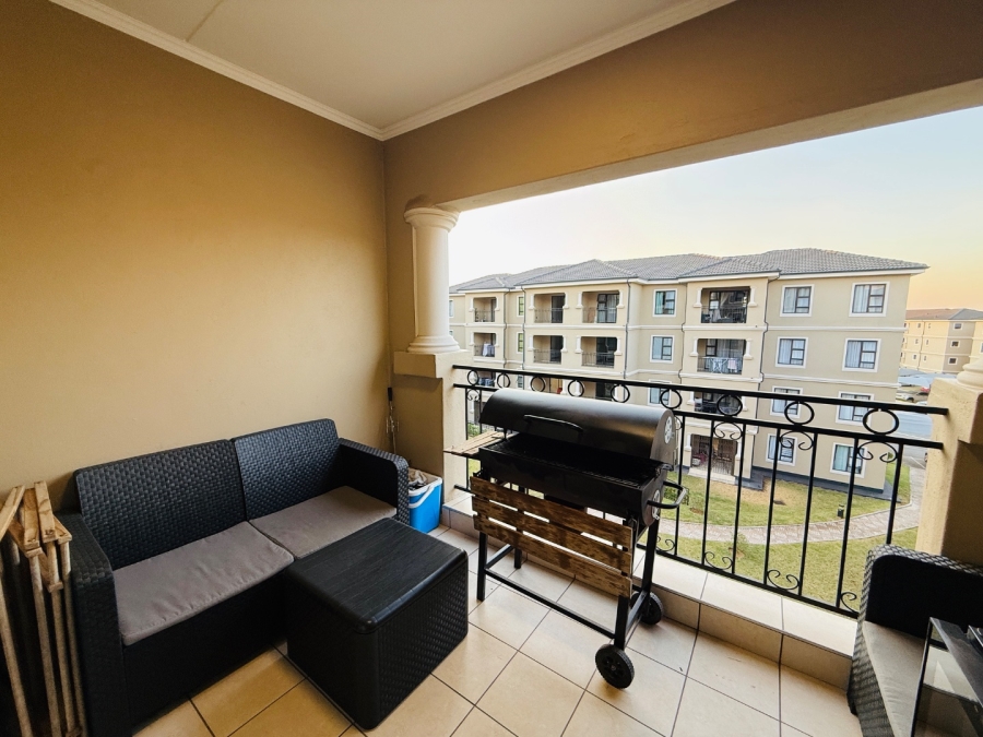 To Let 2 Bedroom Property for Rent in Blue Hills Gauteng
