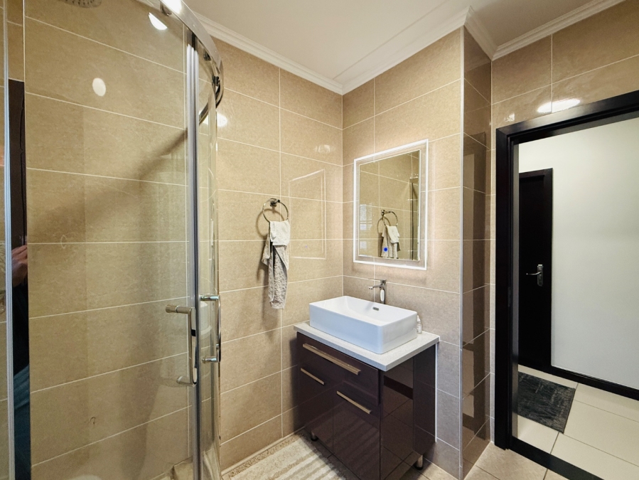 To Let 2 Bedroom Property for Rent in Blue Hills Gauteng