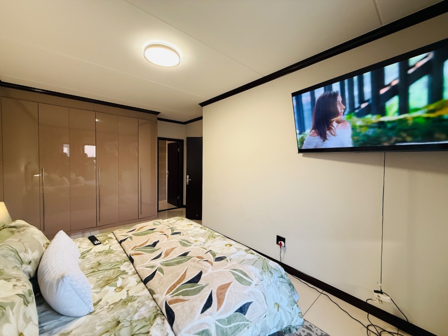 To Let 2 Bedroom Property for Rent in Blue Hills Gauteng