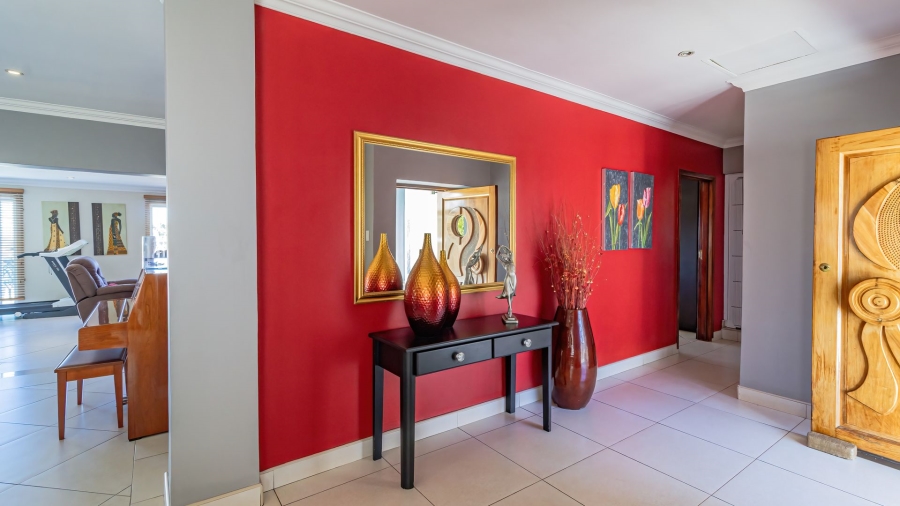 4 Bedroom Property for Sale in Oakdene Gauteng