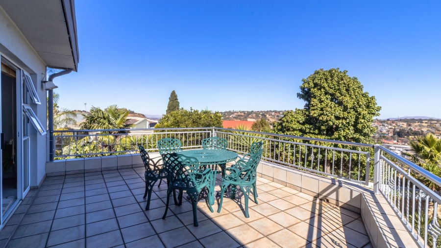 4 Bedroom Property for Sale in Oakdene Gauteng