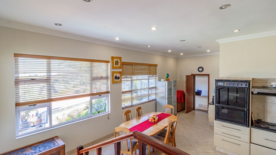 4 Bedroom Property for Sale in Oakdene Gauteng