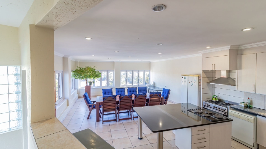 4 Bedroom Property for Sale in Oakdene Gauteng