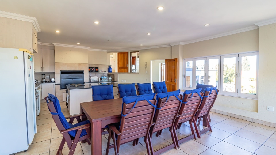 4 Bedroom Property for Sale in Oakdene Gauteng