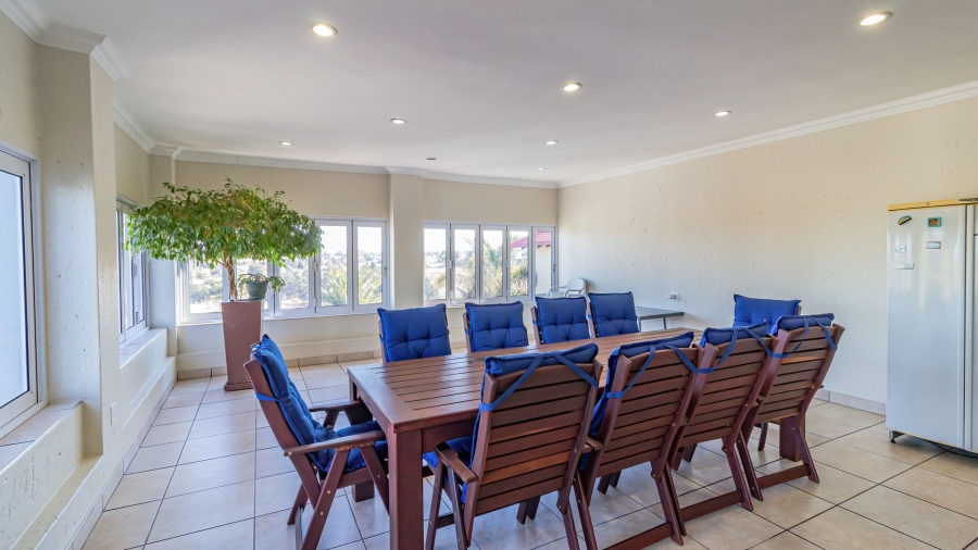 4 Bedroom Property for Sale in Oakdene Gauteng