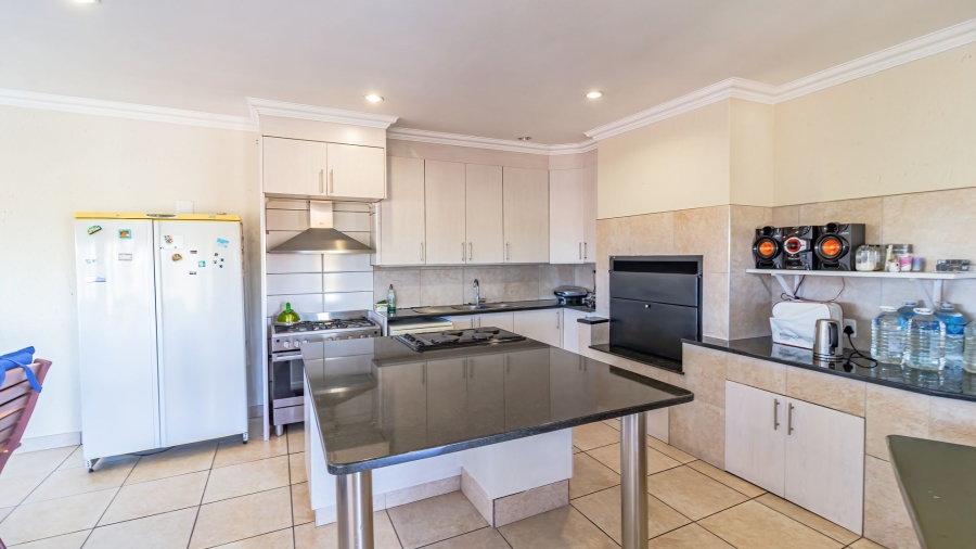 4 Bedroom Property for Sale in Oakdene Gauteng