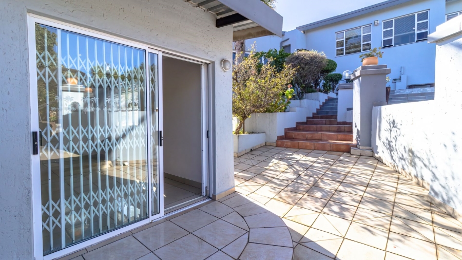 4 Bedroom Property for Sale in Oakdene Gauteng