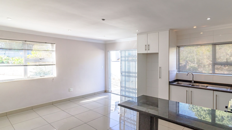 4 Bedroom Property for Sale in Oakdene Gauteng