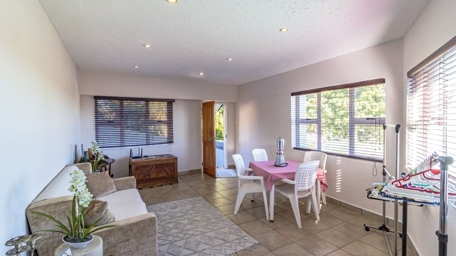 4 Bedroom Property for Sale in Oakdene Gauteng
