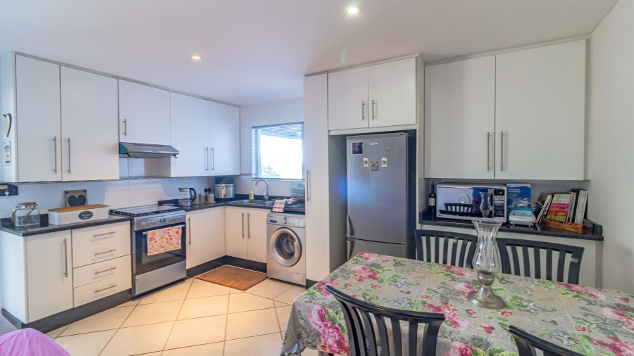 4 Bedroom Property for Sale in Oakdene Gauteng