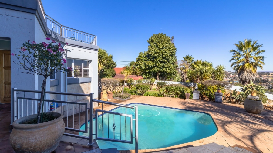 4 Bedroom Property for Sale in Oakdene Gauteng