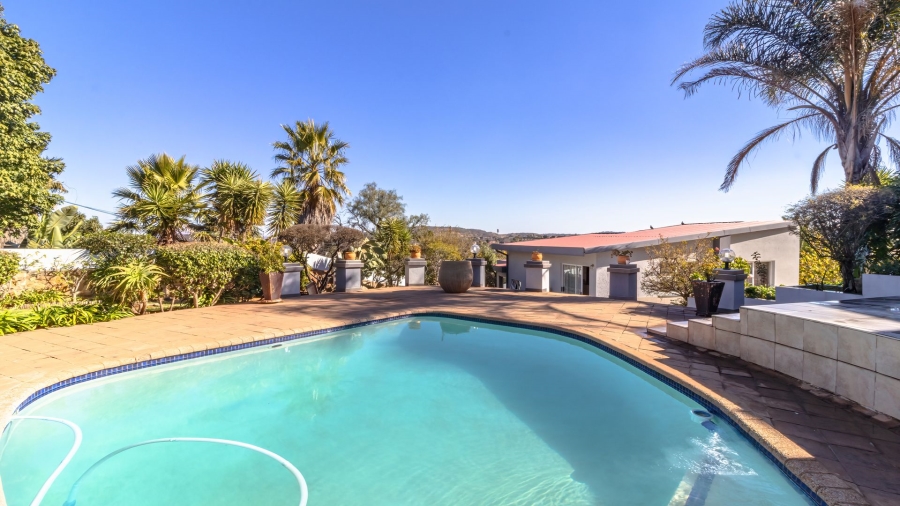 4 Bedroom Property for Sale in Oakdene Gauteng