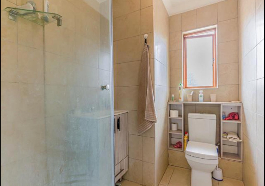 2 Bedroom Property for Sale in Lonehill Gauteng