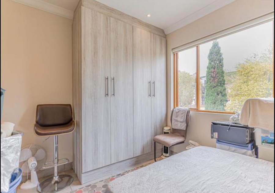 2 Bedroom Property for Sale in Lonehill Gauteng