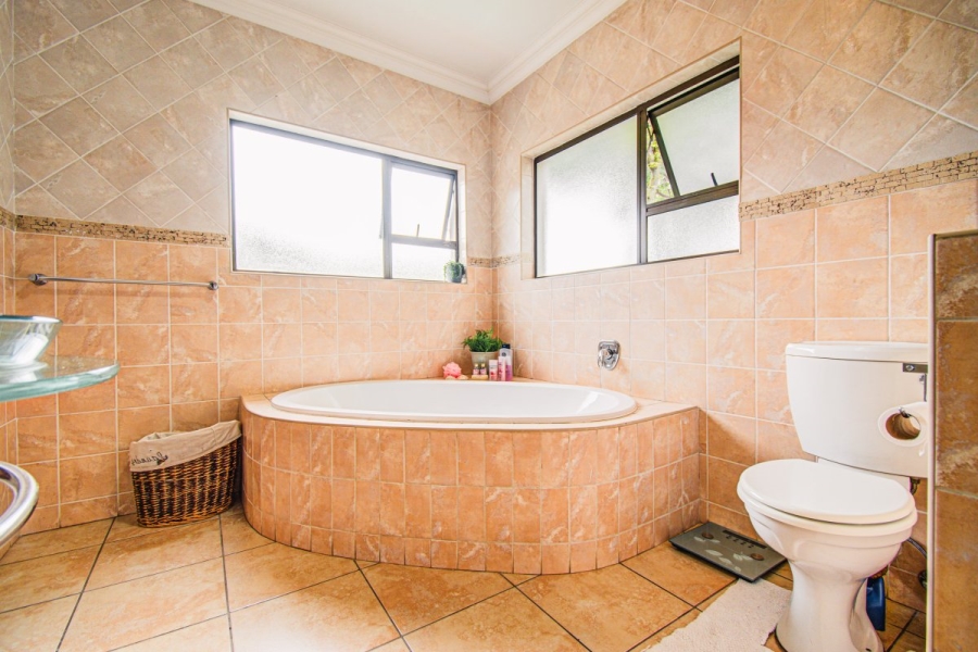 3 Bedroom Property for Sale in Greenstone Hill Gauteng