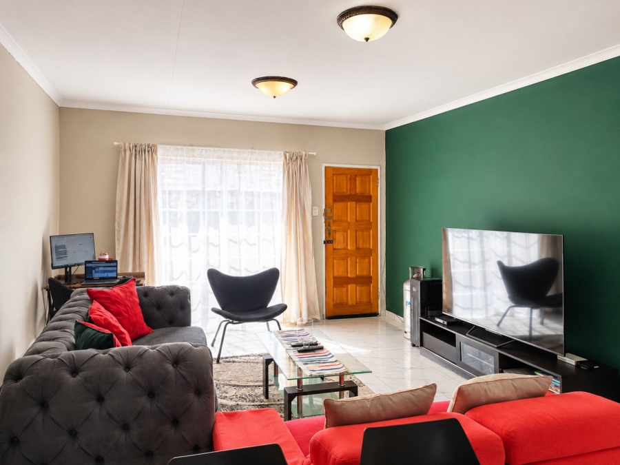 2 Bedroom Property for Sale in Noordwyk Gauteng