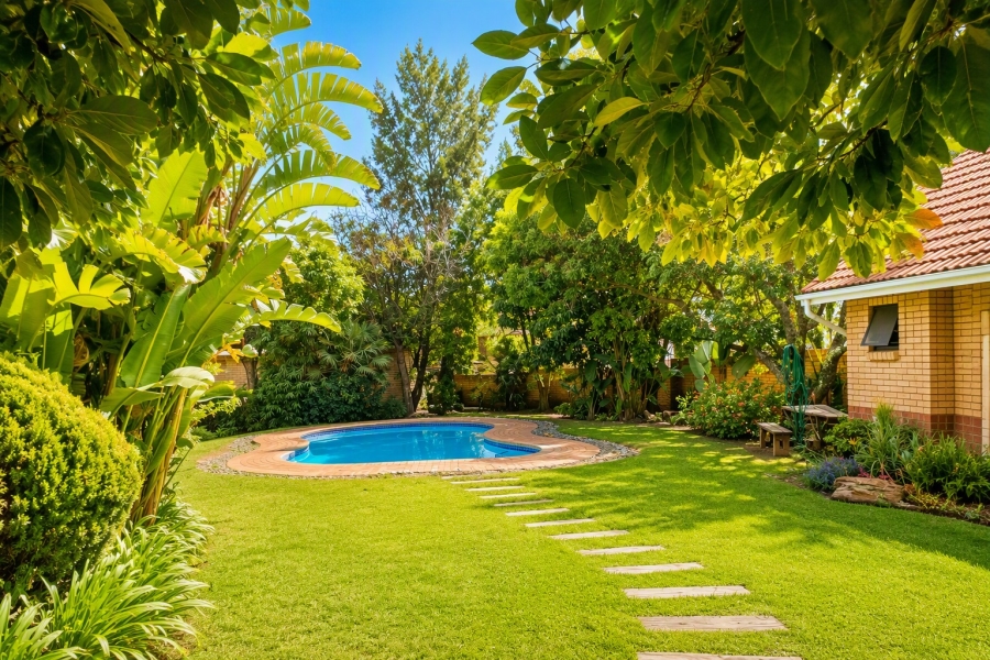 2 Bedroom Property for Sale in Noordwyk Gauteng