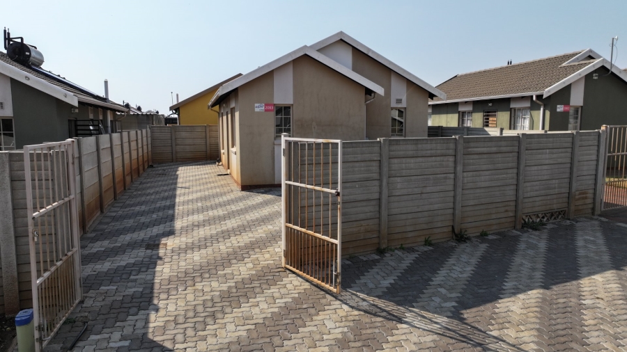 2 Bedroom Property for Sale in Sky City Gauteng
