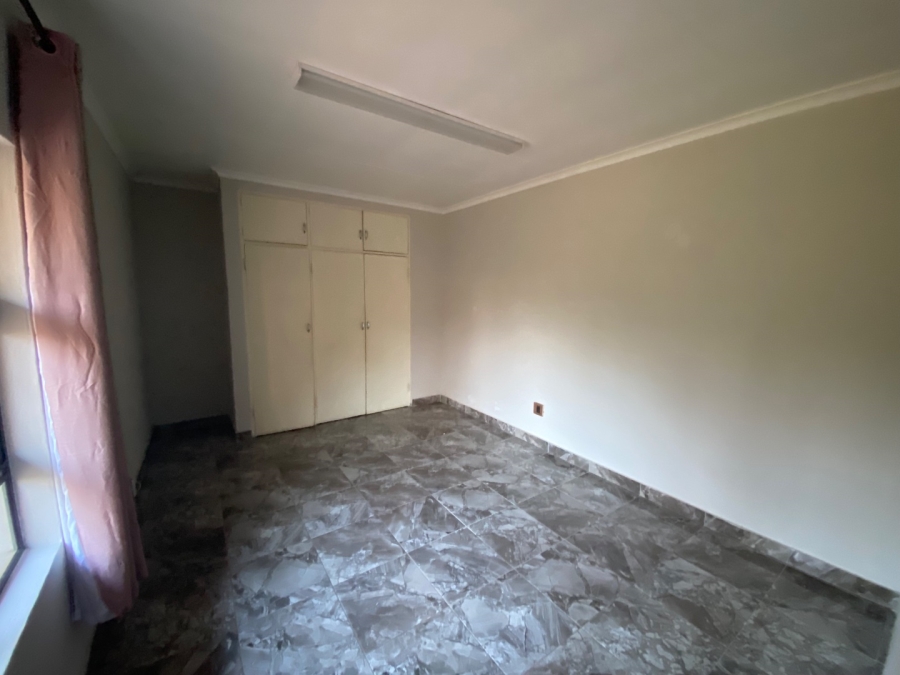 To Let 2 Bedroom Property for Rent in Raslouw Gauteng