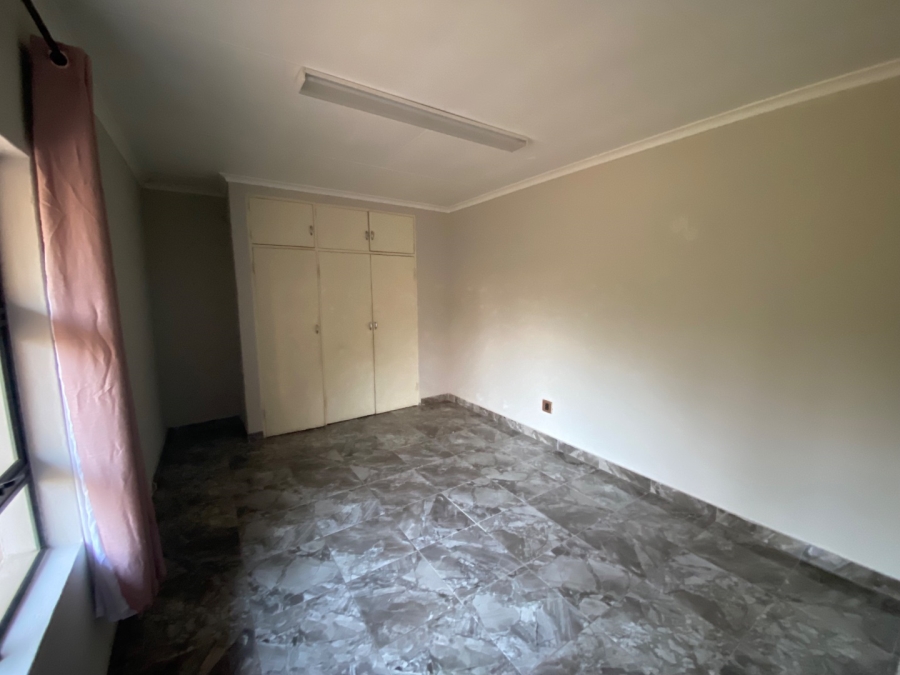 To Let 2 Bedroom Property for Rent in Raslouw Gauteng