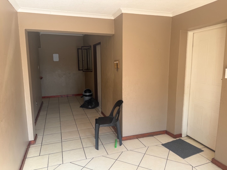 5 Bedroom Property for Sale in Wychwood Gauteng