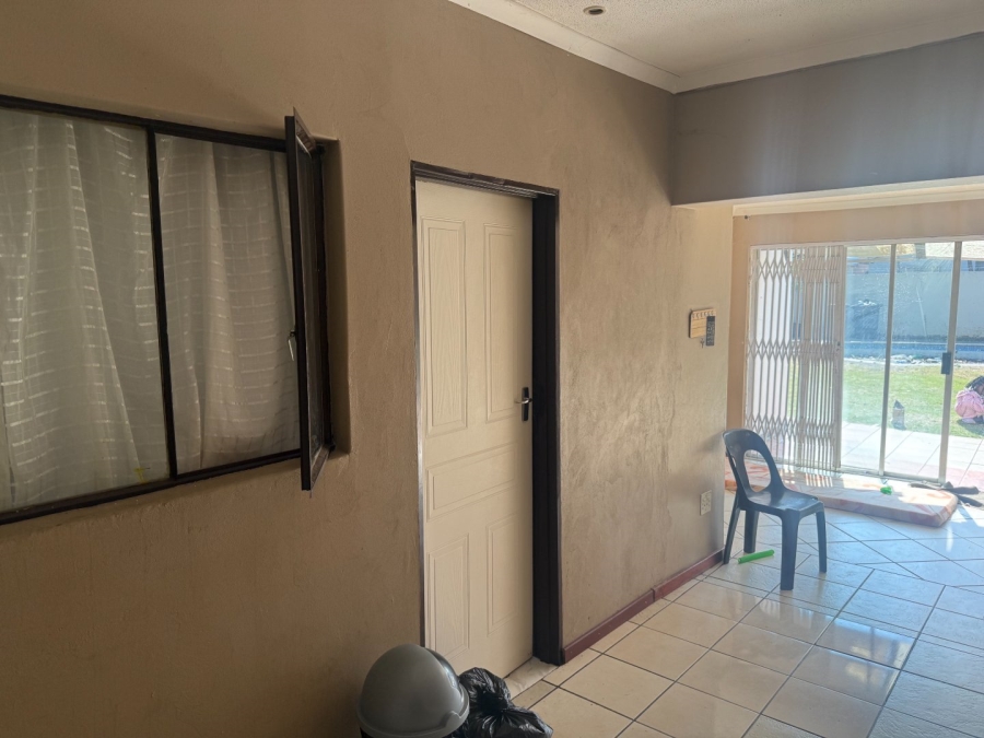 5 Bedroom Property for Sale in Wychwood Gauteng