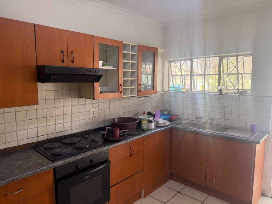 5 Bedroom Property for Sale in Wychwood Gauteng