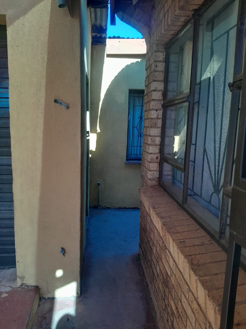 4 Bedroom Property for Sale in Soshanguve L Gauteng
