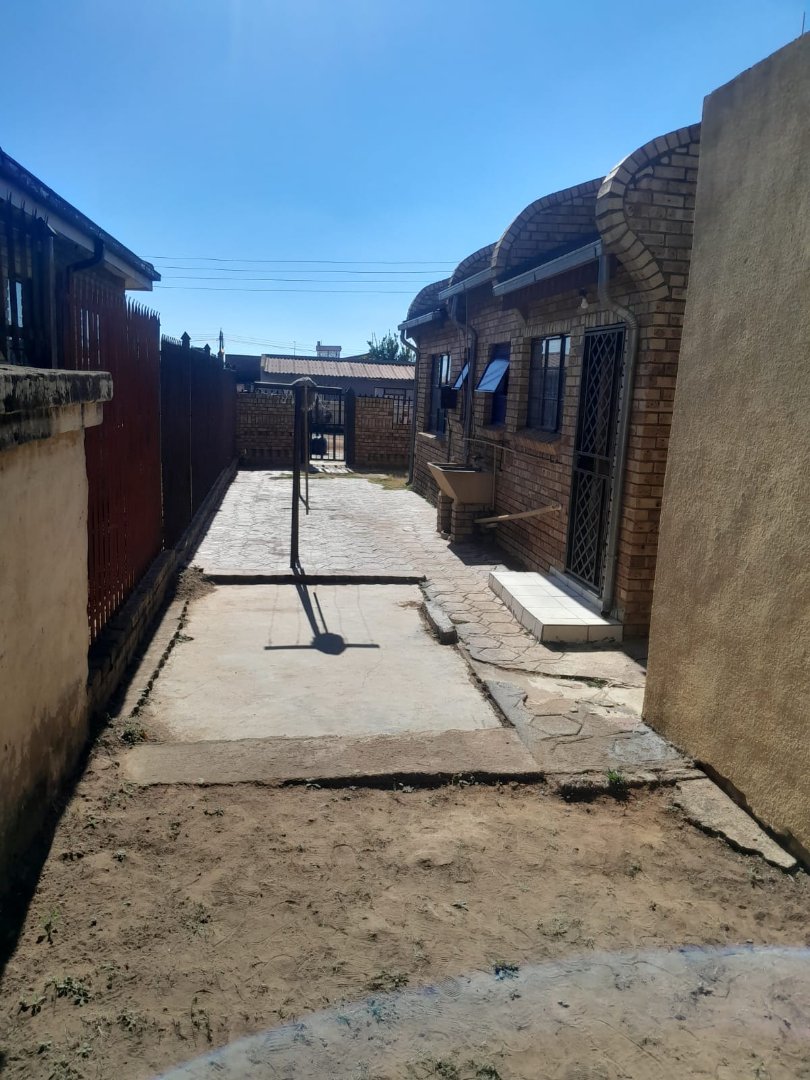 4 Bedroom Property for Sale in Soshanguve L Gauteng