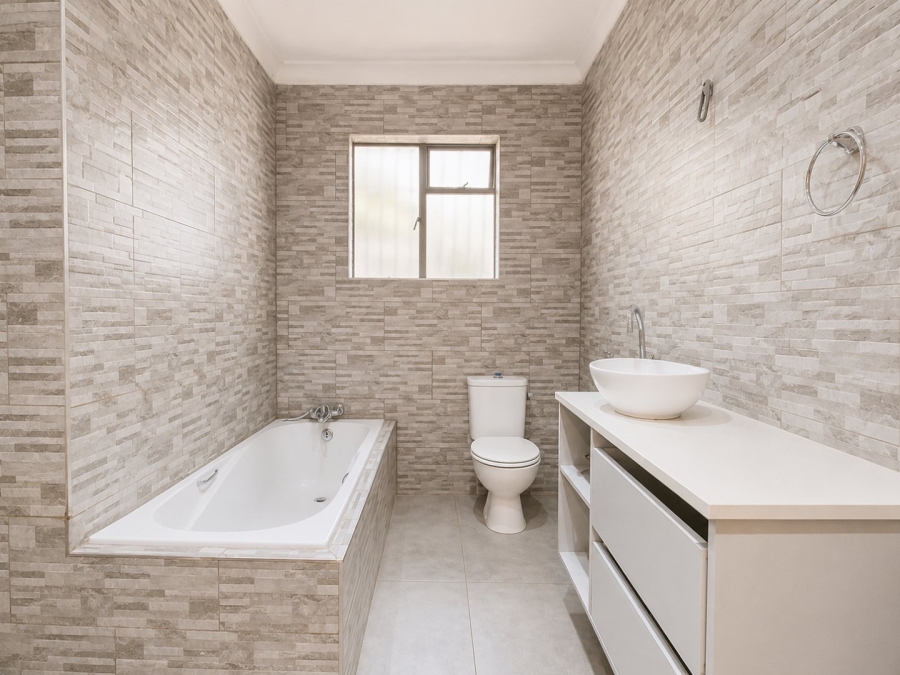 3 Bedroom Property for Sale in Woodmere Gauteng