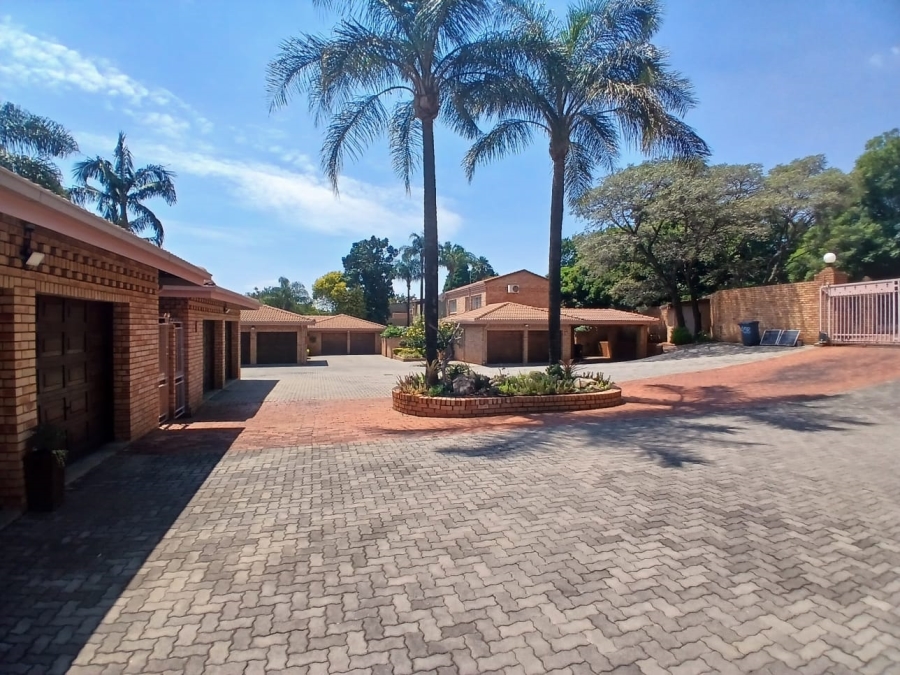 To Let 3 Bedroom Property for Rent in Brummeria Gauteng
