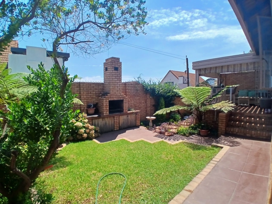 To Let 3 Bedroom Property for Rent in Brummeria Gauteng