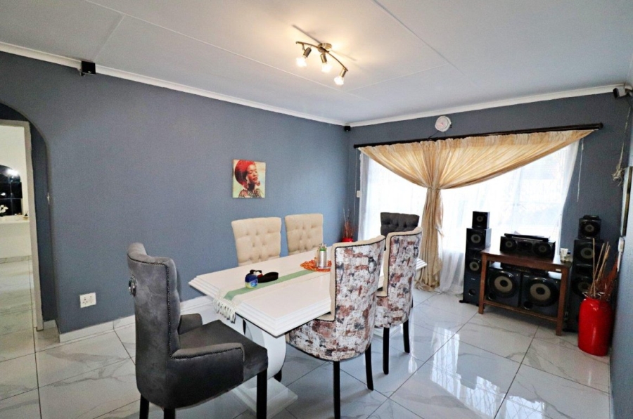 3 Bedroom Property for Sale in Simmerfield Gauteng