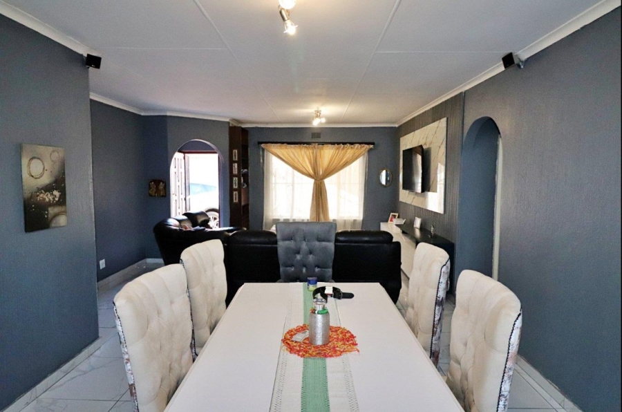 3 Bedroom Property for Sale in Simmerfield Gauteng