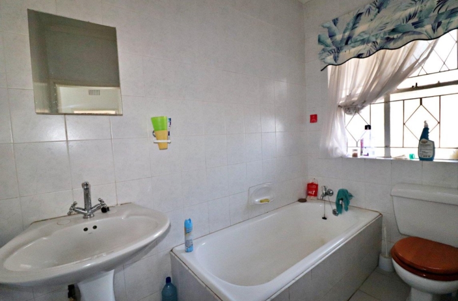 3 Bedroom Property for Sale in Simmerfield Gauteng
