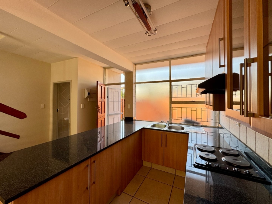 To Let 2 Bedroom Property for Rent in Lyttelton Manor Gauteng