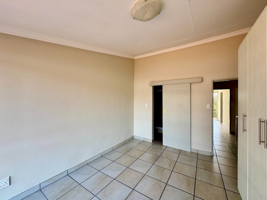 To Let 2 Bedroom Property for Rent in Lyttelton Manor Gauteng