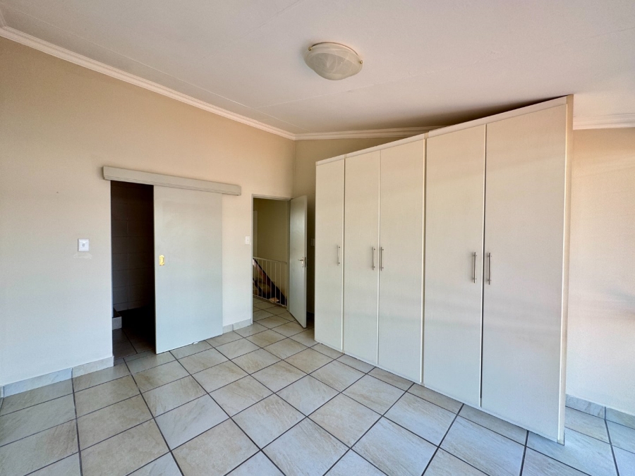 To Let 2 Bedroom Property for Rent in Lyttelton Manor Gauteng