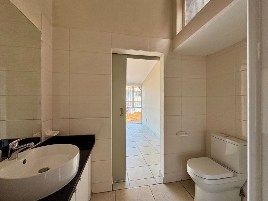To Let 2 Bedroom Property for Rent in Lyttelton Manor Gauteng