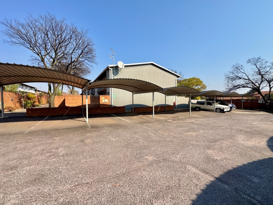 To Let 2 Bedroom Property for Rent in Lyttelton Manor Gauteng