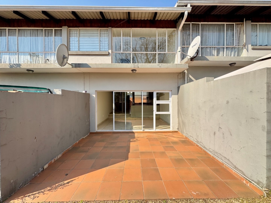 To Let 2 Bedroom Property for Rent in Lyttelton Manor Gauteng