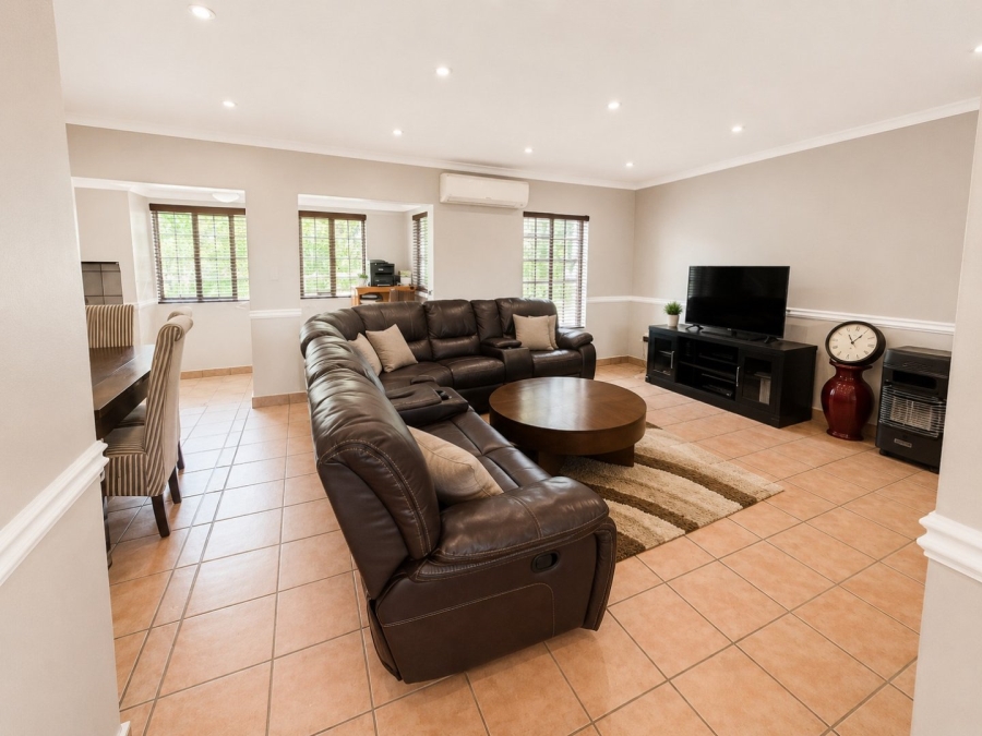 3 Bedroom Property for Sale in Faerie Glen Gauteng