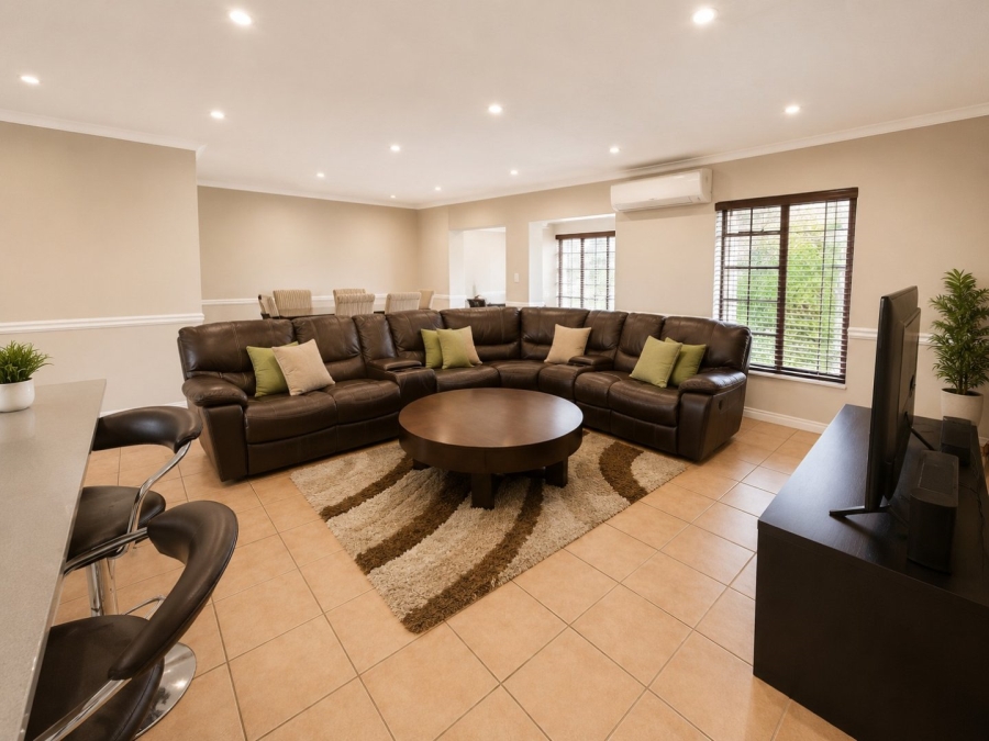3 Bedroom Property for Sale in Faerie Glen Gauteng