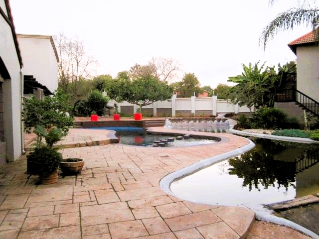 3 Bedroom Property for Sale in Faerie Glen Gauteng