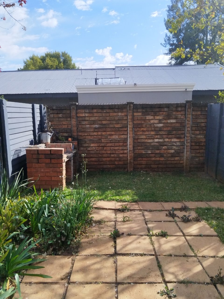 To Let 3 Bedroom Property for Rent in Clubview Gauteng