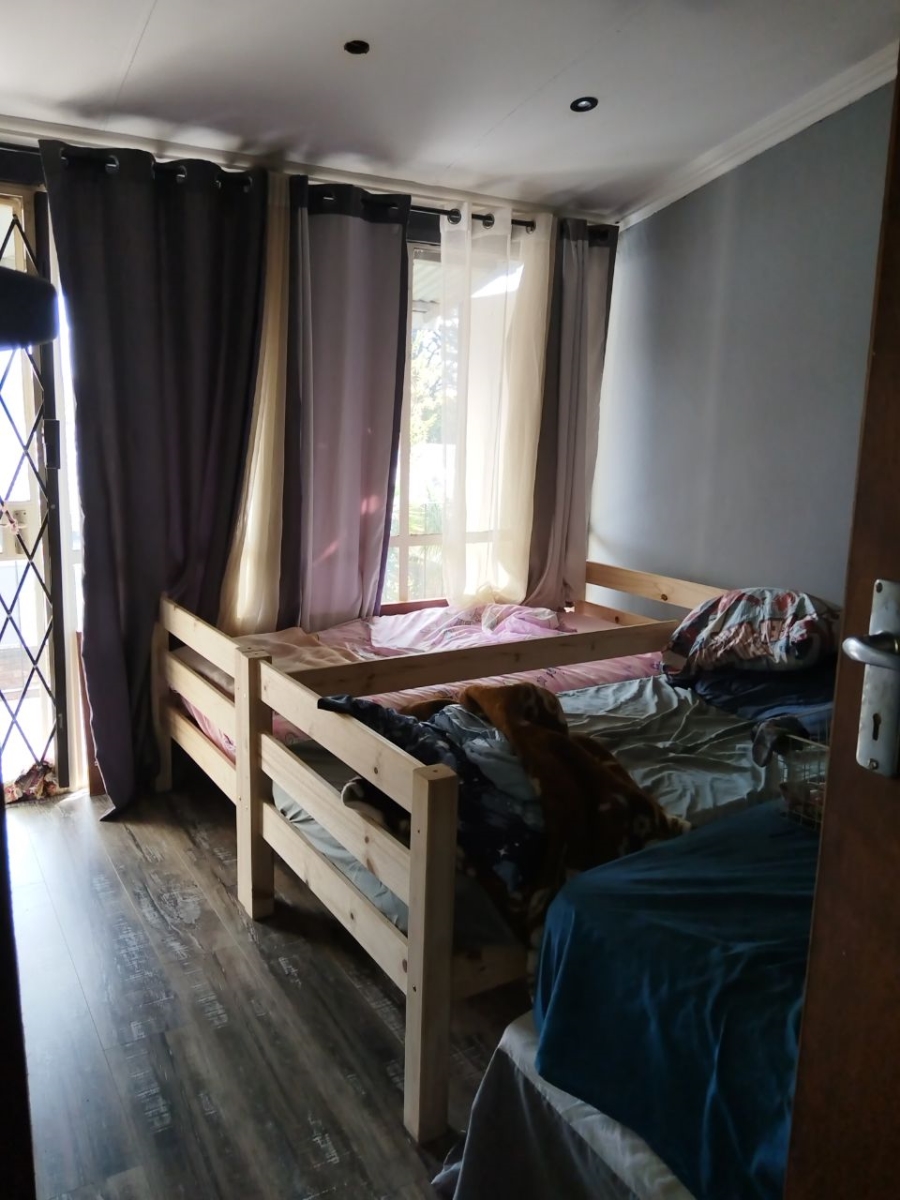 To Let 3 Bedroom Property for Rent in Clubview Gauteng