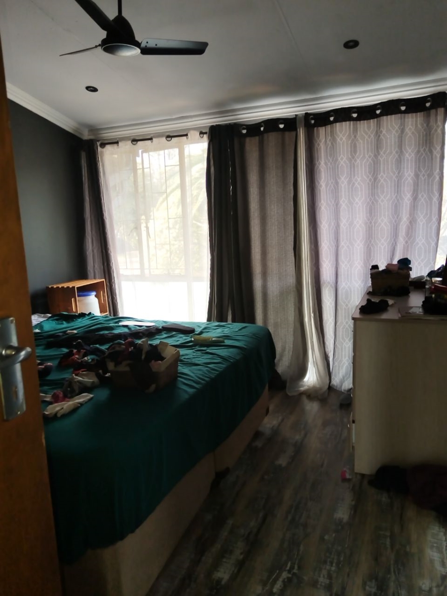 To Let 3 Bedroom Property for Rent in Clubview Gauteng