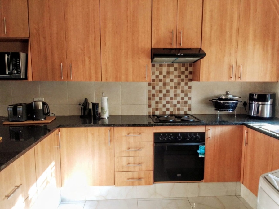 To Let 3 Bedroom Property for Rent in Kibler Park Gauteng
