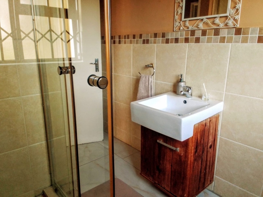 To Let 3 Bedroom Property for Rent in Kibler Park Gauteng