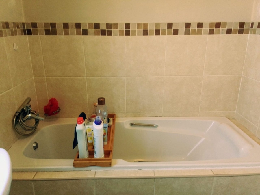 To Let 3 Bedroom Property for Rent in Kibler Park Gauteng